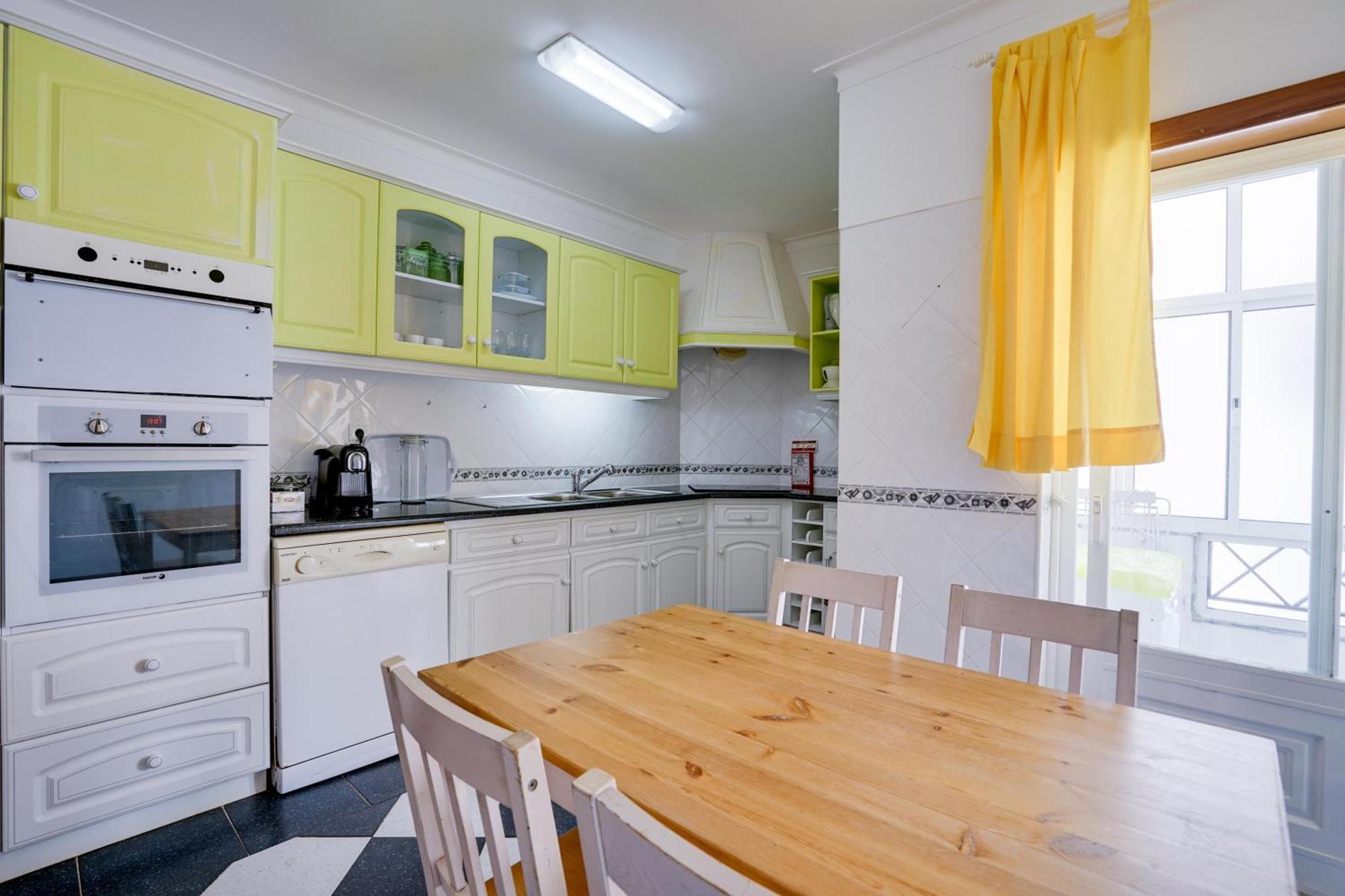 Peniche Sun & Surf Apartment Ngoại thất bức ảnh